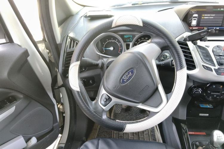 Used Ford EcoSport 2013 1.5L Manual Luxury Model Steering Wheel