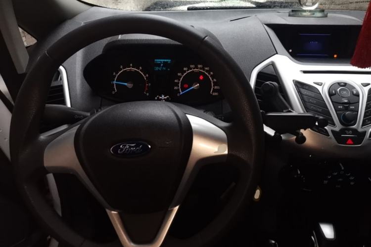 Used Ford EcoSport 2013 1.5L Automatic Fashion Model Steering Wheel