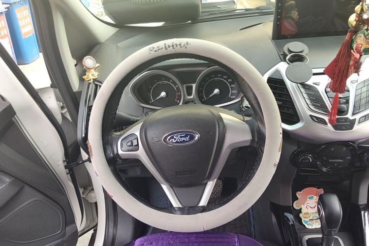 Used Ford EcoSport 2013 1.5L Automatic Prestige Model Steering Wheel