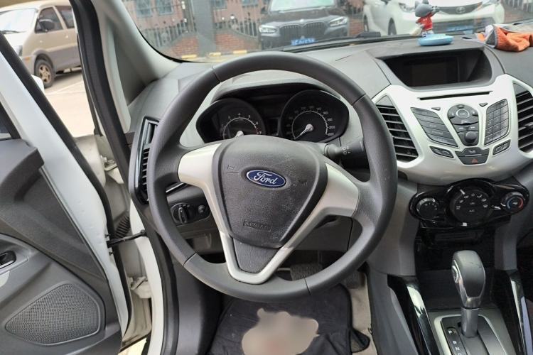 Used Ford EcoSport 2013 1.5L Automatic Fashion Model Steering Wheel