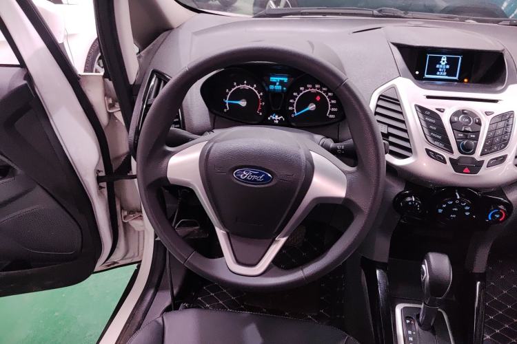 Used Ford EcoSport 2013 1.5L Automatic Fashion Model Steering Wheel