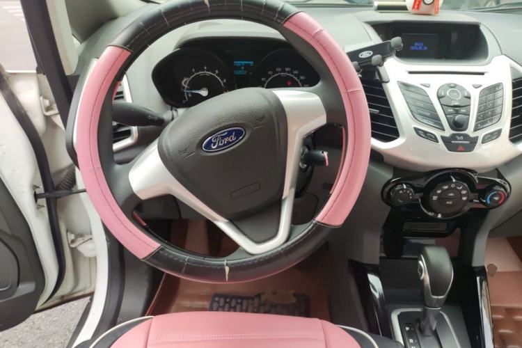 Used Ford EcoSport 2013 1.5L Automatic Fashion Model Steering Wheel