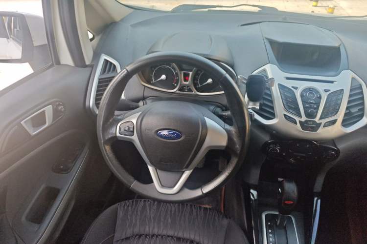 Used Ford EcoSport 2013 1.5L Automatic Prestige Model Steering Wheel