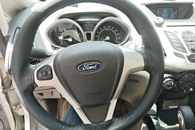 Used Ford EcoSport 2013 1.5L Automatic Prestige Model Steering Wheel