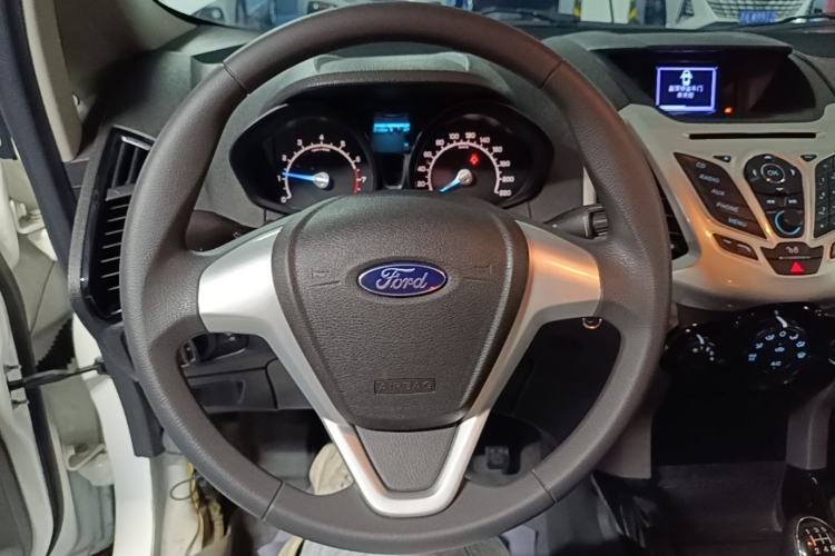 Used Ford EcoSport 2013 1.5L Manual Fashion Model Steering Wheel