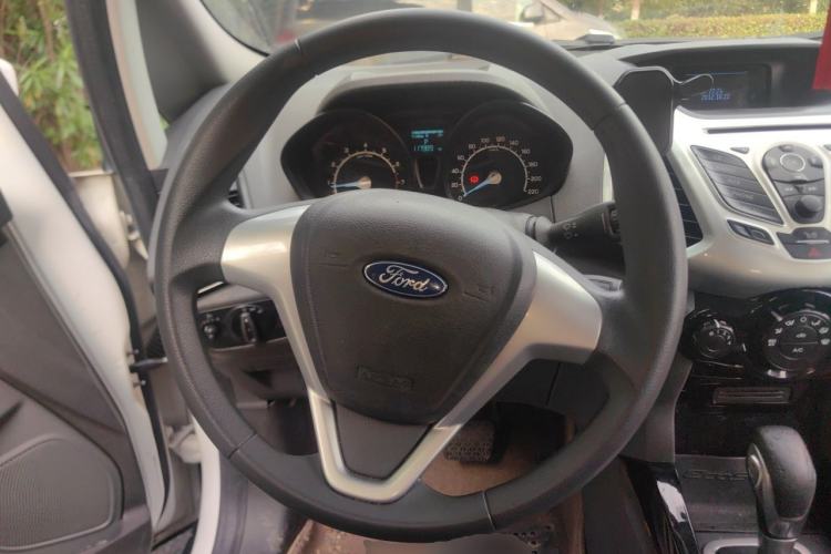 Used Ford EcoSport 2013 1.5L Automatic Fashion Model Steering Wheel