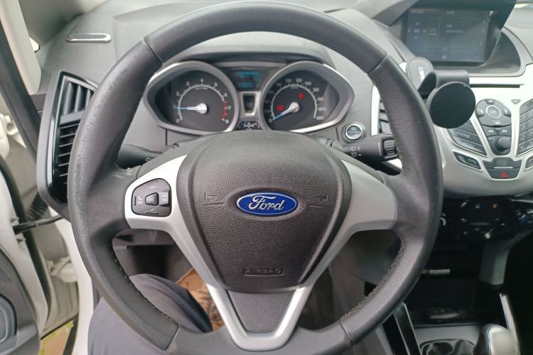 Used Ford EcoSport 2013 1.0L GTDi Manual Luxury Model Steering Wheel