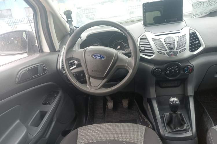 Used Ford EcoSport 2013 1.5L Manual Comfort Model Steering Wheel