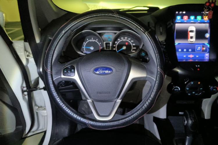 Used Ford EcoSport 2013 1.5L Automatic Prestige Model Steering Wheel