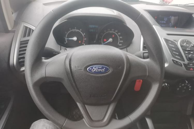 Used Ford EcoSport 2013 1.5L Manual Comfort Model Steering Wheel