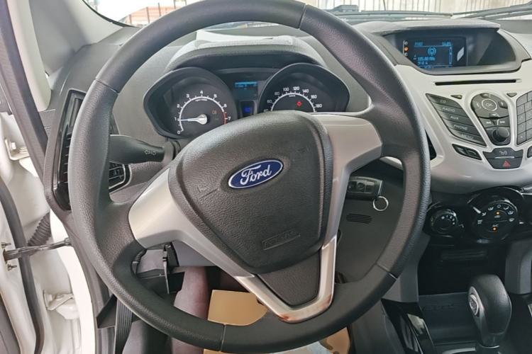 Used Ford EcoSport 2013 1.5L Automatic Fashion Model Steering Wheel