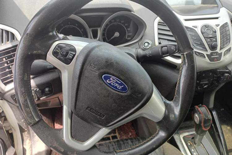 Used Ford EcoSport 2013 1.5L Automatic Prestige Model Steering Wheel