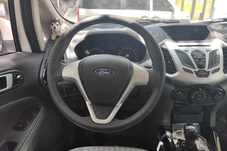 Used Ford EcoSport 2013 1.5L Manual Fashion Model Steering Wheel