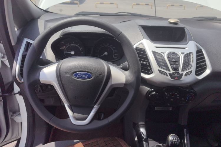 Used Ford EcoSport 2013 1.5L Manual Fashion Model Steering Wheel