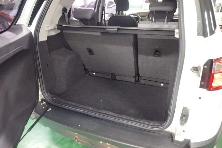 Used Ford EcoSport 2013 1.5L Manual Comfort Model Trunk