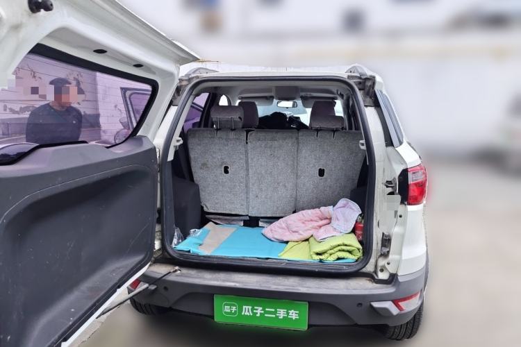 Used Ford EcoSport 2013 1.5L Manual Fashion Model Trunk