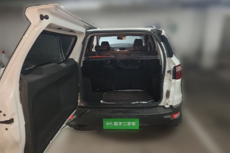 Used Ford EcoSport 2013 1.5L Manual Luxury Model Trunk
