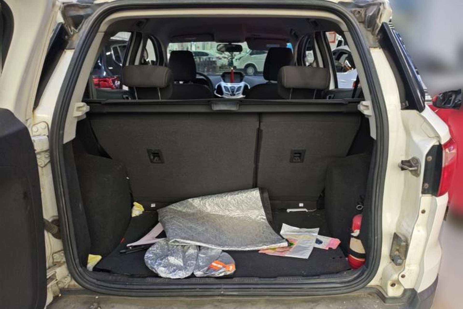 Used Ford EcoSport 2013 1.5L Manual Fashion Model Trunk