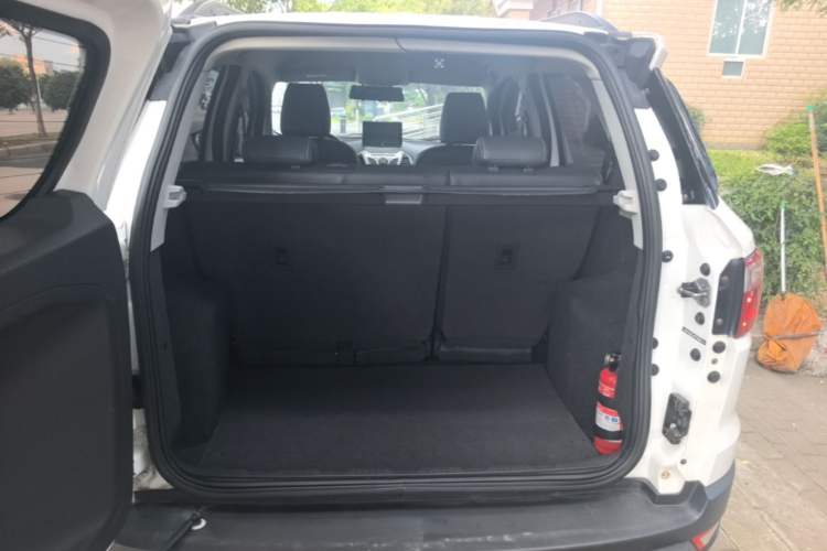 Used Ford EcoSport 2013 1.5L Automatic Fashion Model Trunk