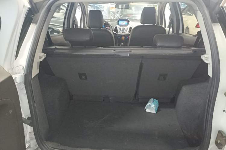 Used Ford EcoSport 2013 1.5L Automatic Fashion Model Trunk