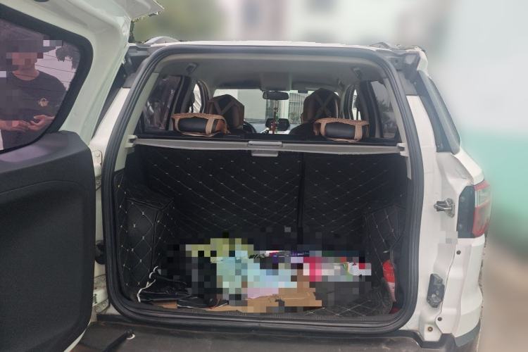 Used Ford EcoSport 2013 1.5L Automatic Fashion Model Trunk