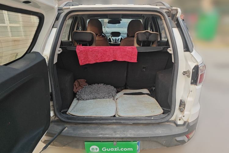 Used Ford EcoSport 2013 1.5L Manual Fashion Model Trunk