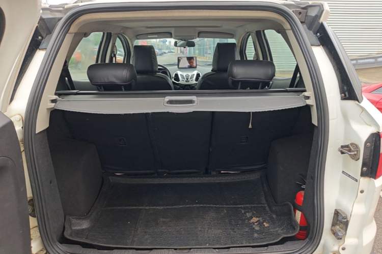 Used Ford EcoSport 2013 1.5L Automatic Prestige Model Trunk