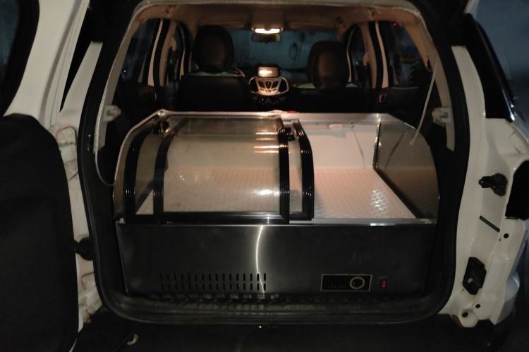 Used Ford EcoSport 2013 1.5L Automatic Fashion Model Trunk