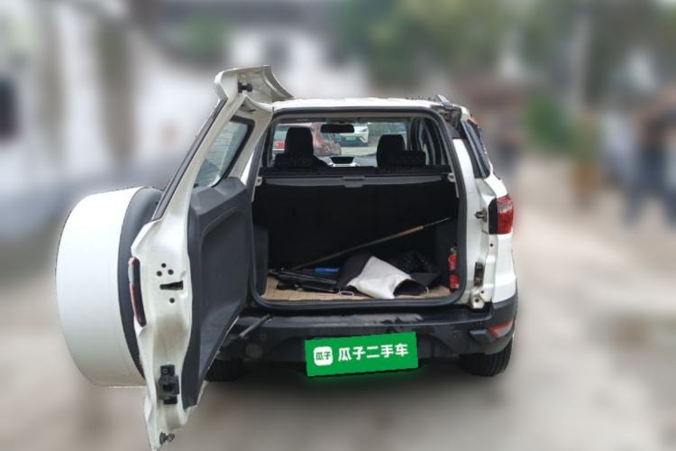 Used Ford EcoSport 2013 1.5L Manual Fashion Model Trunk