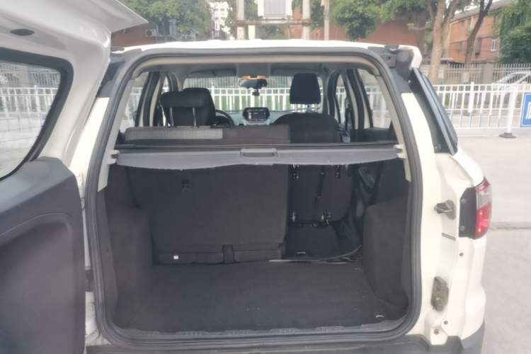 Used Ford EcoSport 2013 1.5L Manual Comfort Model Trunk