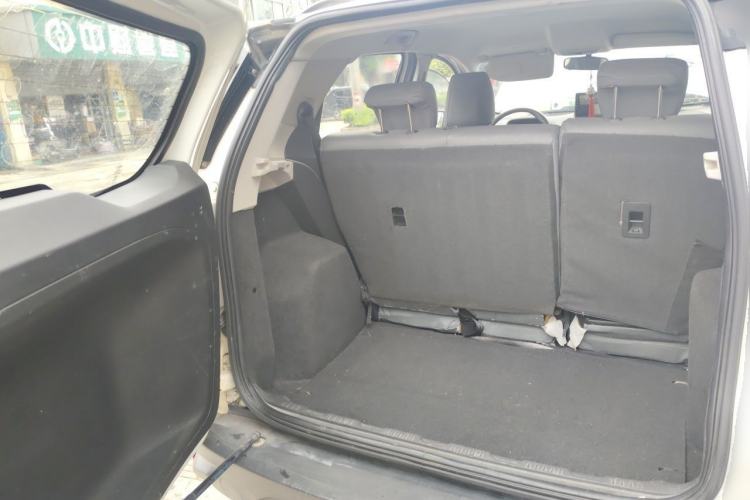 Used Ford EcoSport 2013 1.5L Automatic Fashion Model Trunk