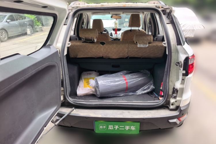 Used Ford EcoSport 2013 1.5L Manual Fashion Model Trunk