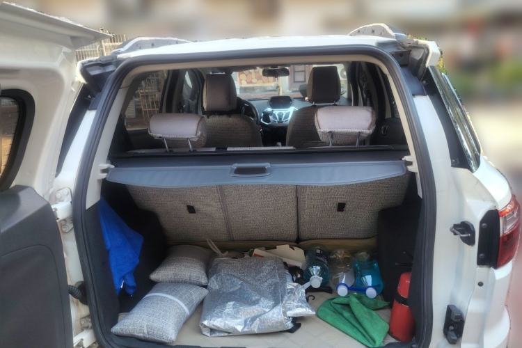 Used Ford EcoSport 2013 1.5L Automatic Fashion Model Trunk