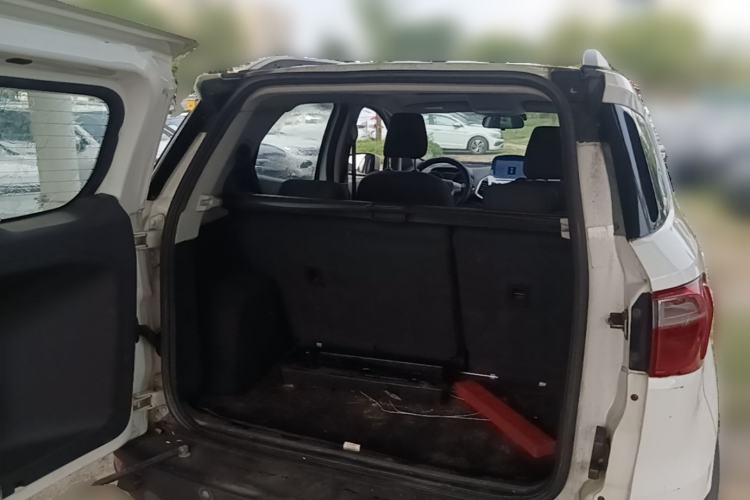 Used Ford EcoSport 2013 1.0L GTDi Manual Luxury Model Trunk