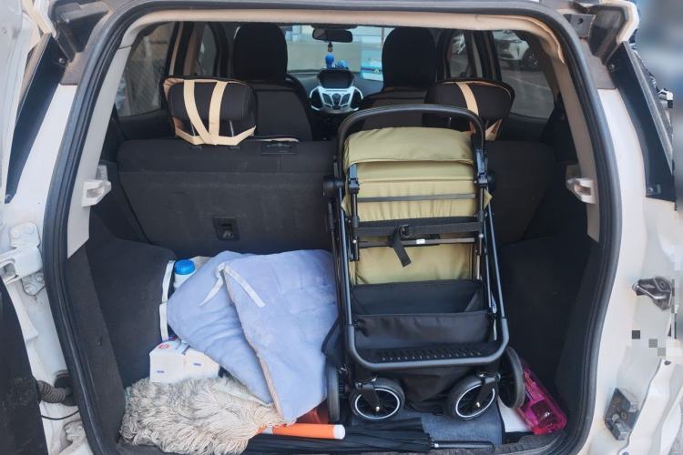Used Ford EcoSport 2013 1.5L Automatic Fashion Model Trunk