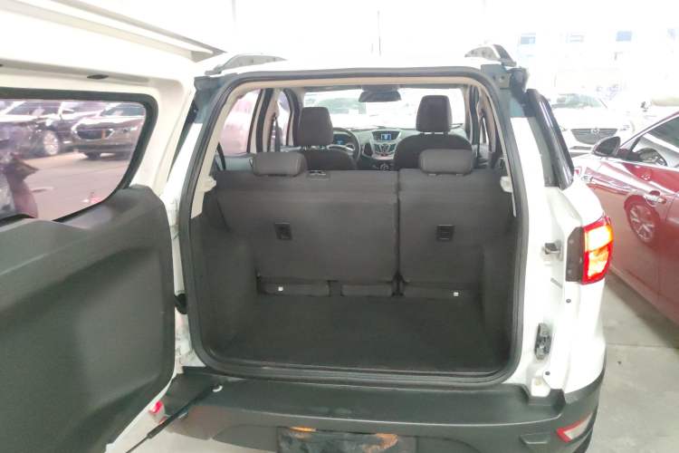 Used Ford EcoSport 2013 1.5L Automatic Fashion Model Trunk