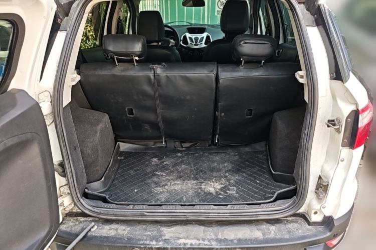 Used Ford EcoSport 2013 1.5L Manual Fashion Model Trunk