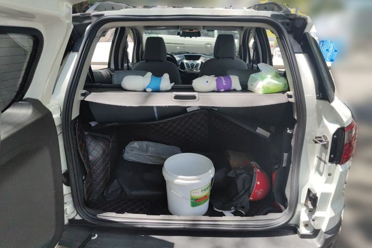 Used Ford EcoSport 2013 1.5L Manual Fashion Model Trunk
