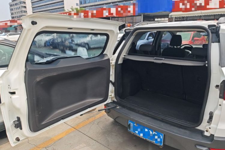 Used Ford EcoSport 2013 1.5L Manual Fashion Model Trunk