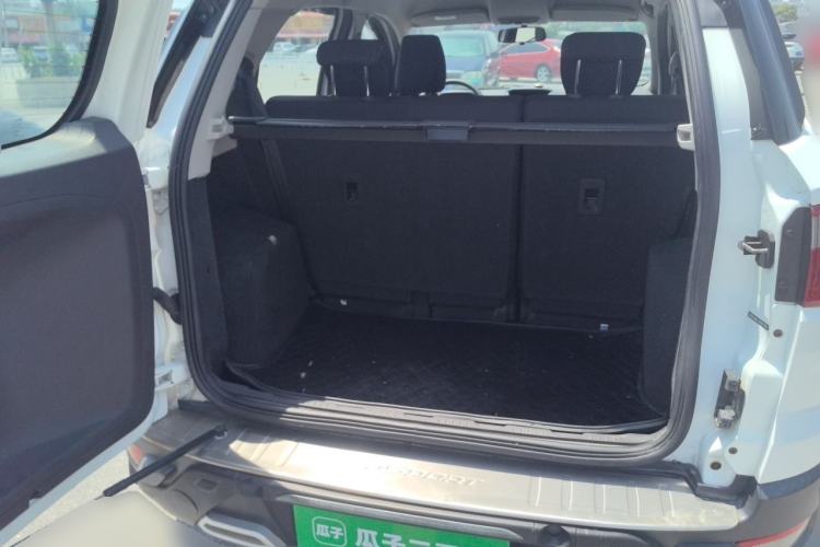 Used Ford EcoSport 2013 1.5L Manual Fashion Model Trunk