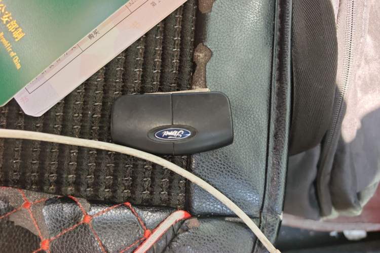 Used Ford EcoSport 2013 1.5L Automatic Fashion Model Vehicle Key