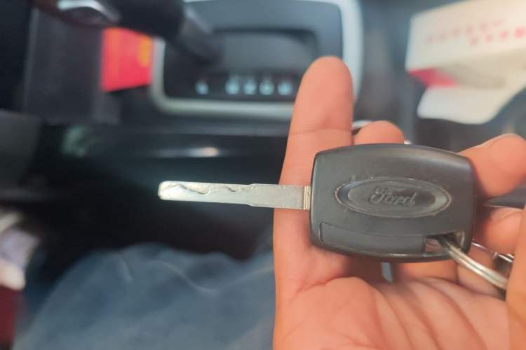 Used Ford EcoSport 2013 1.5L Automatic Fashion Model Vehicle Key