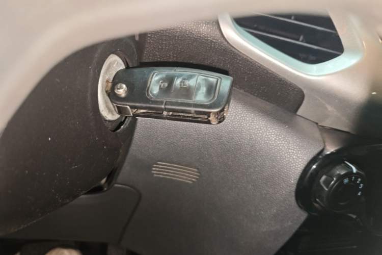 Used Ford EcoSport 2013 1.5L Automatic Fashion Model Vehicle Key