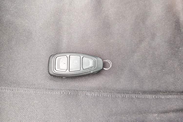 Used Ford EcoSport 2013 1.5L Automatic Fashion Model Vehicle Key