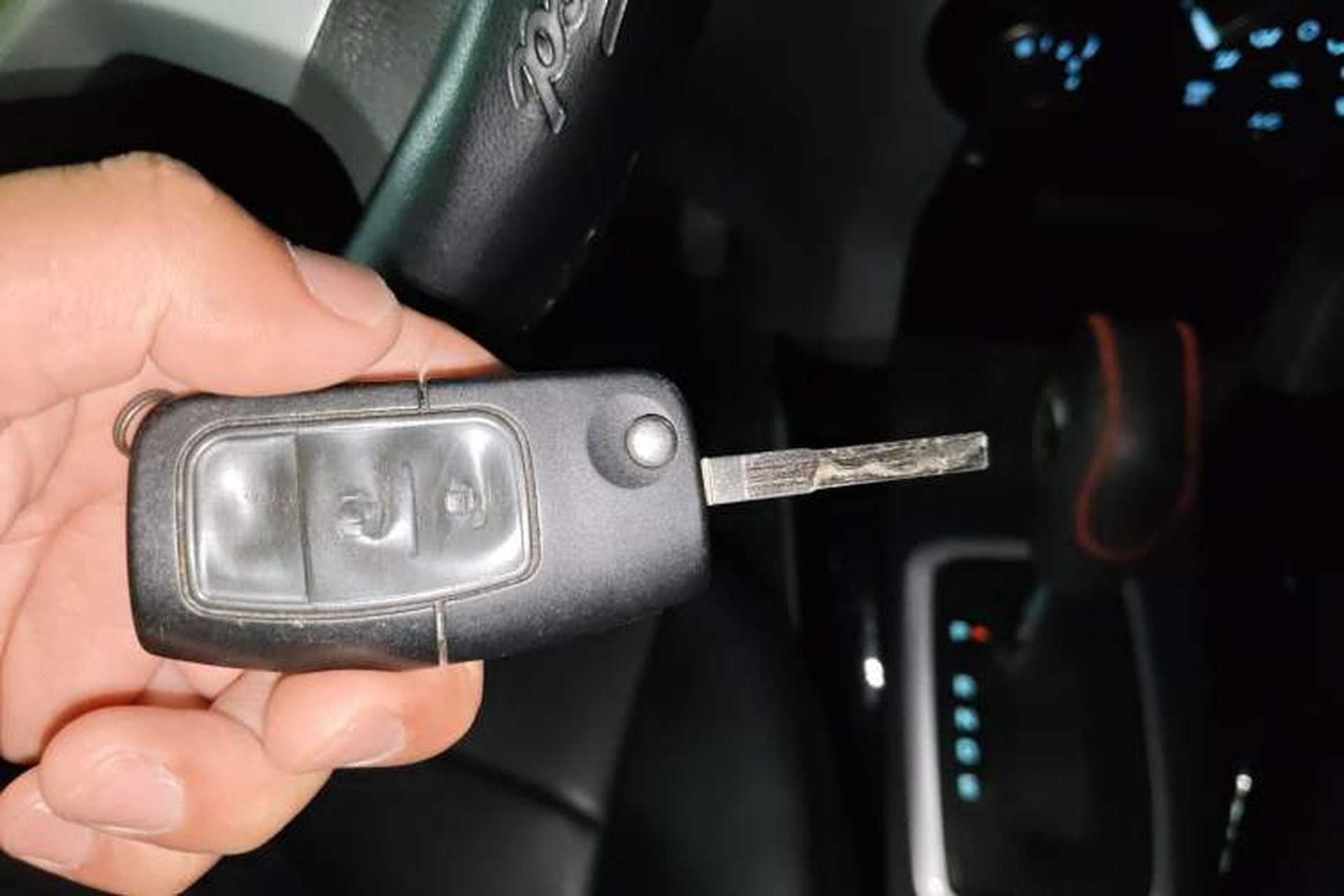 Used Ford EcoSport 2013 1.5L Automatic Fashion Model Vehicle Key