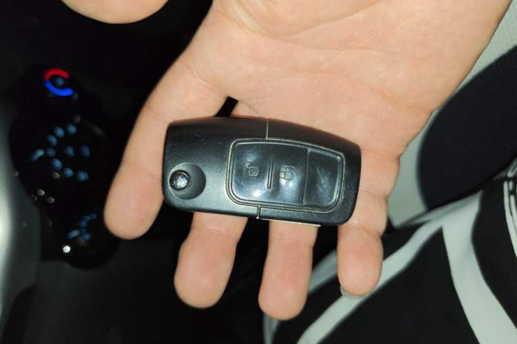 Used Ford EcoSport 2013 1.5L Automatic Fashion Model Vehicle Key