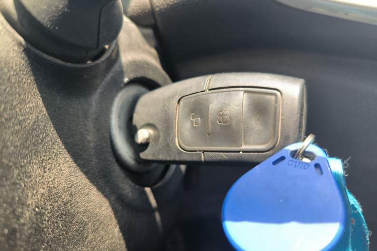 Used Ford EcoSport 2013 1.5L Automatic Fashion Model Vehicle Key