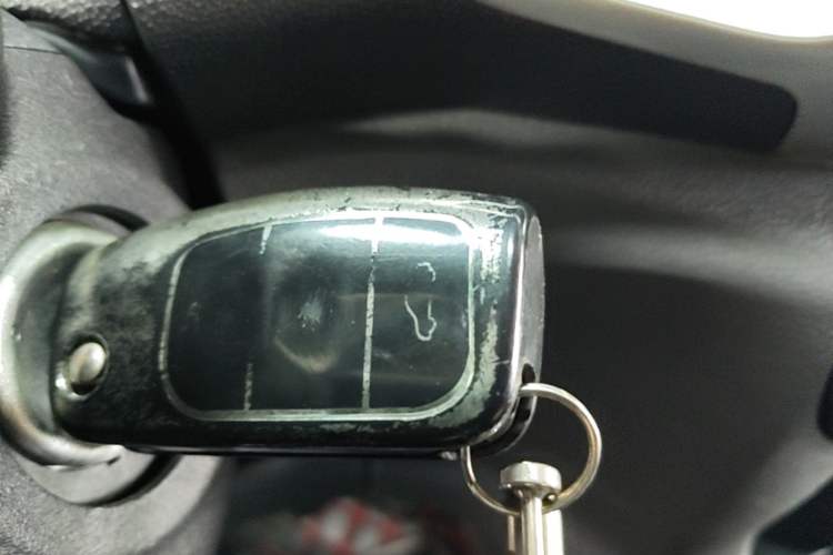 Used Ford EcoSport 2013 1.5L Automatic Fashion Model Vehicle Key