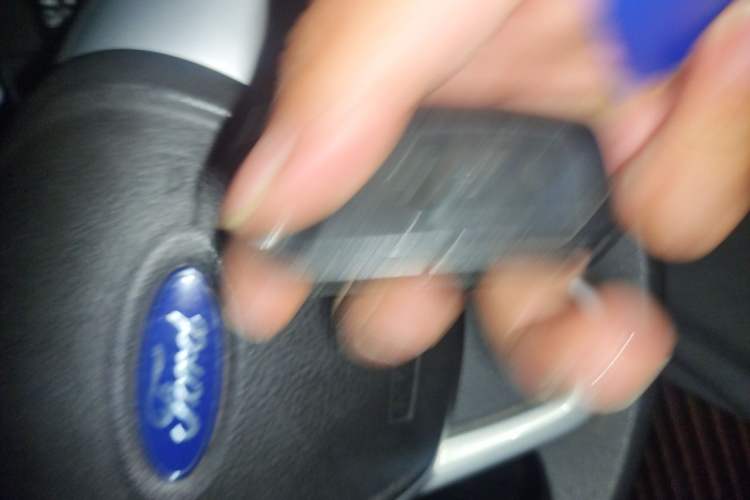 Used Ford EcoSport 2013 1.5L Automatic Fashion Model Vehicle Key