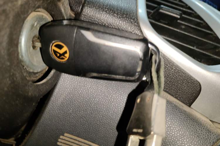 Used Ford EcoSport 2013 1.5L Automatic Fashion Model Vehicle Key